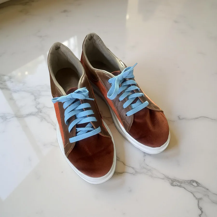 Sneakers - Russet Velvet - Size 40