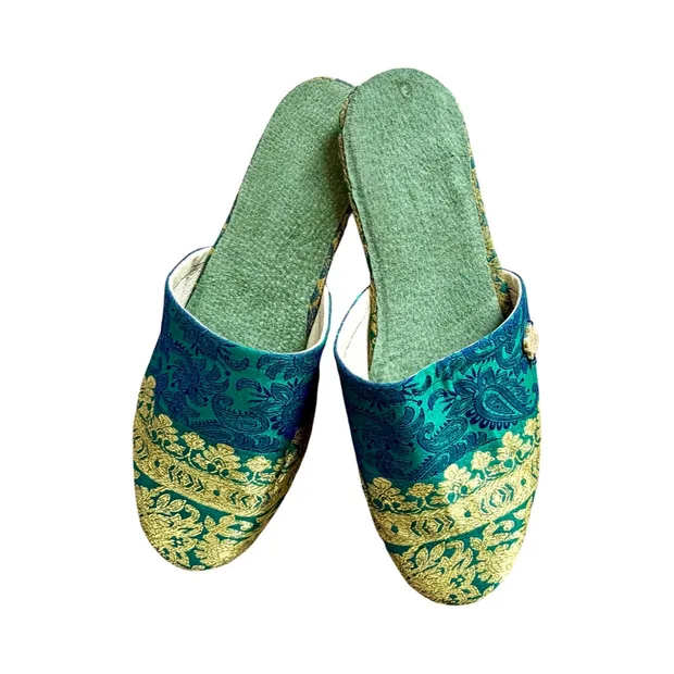 Babouche Mules in gold and green Sari - Size  6
