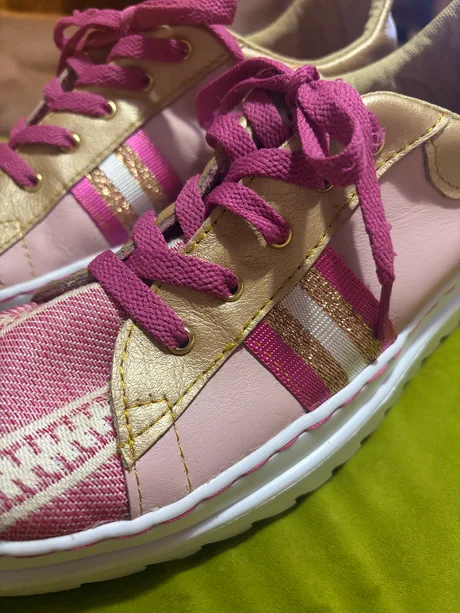 Sneakers - Ballet pink and gold leather with pink and white stripes - size 40. — view 2